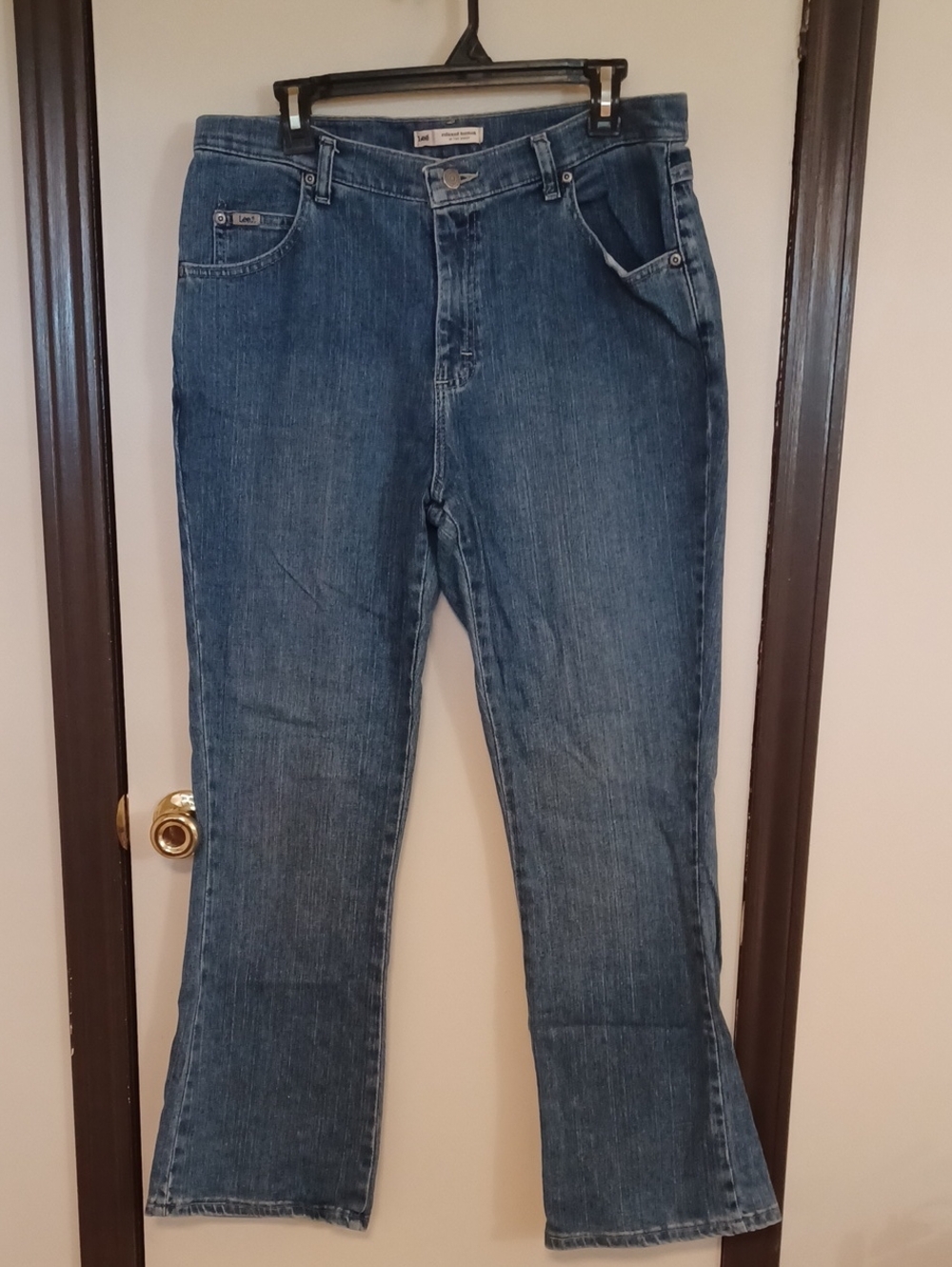 Lee Women's Medium Blue Relaxed Bootcut Jeans